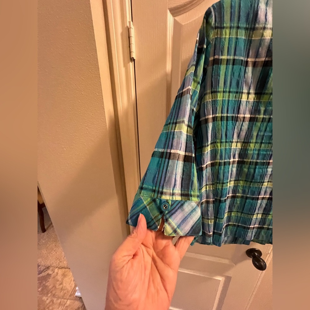 2- 18 women one Red plaid and one Blue plaid button down tops - Picture 7 of 8